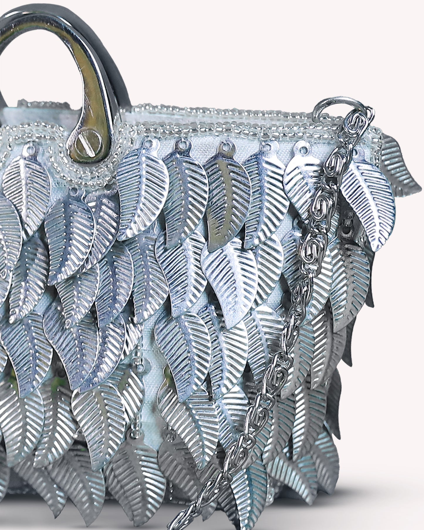 Silversheen Leaf Pouch