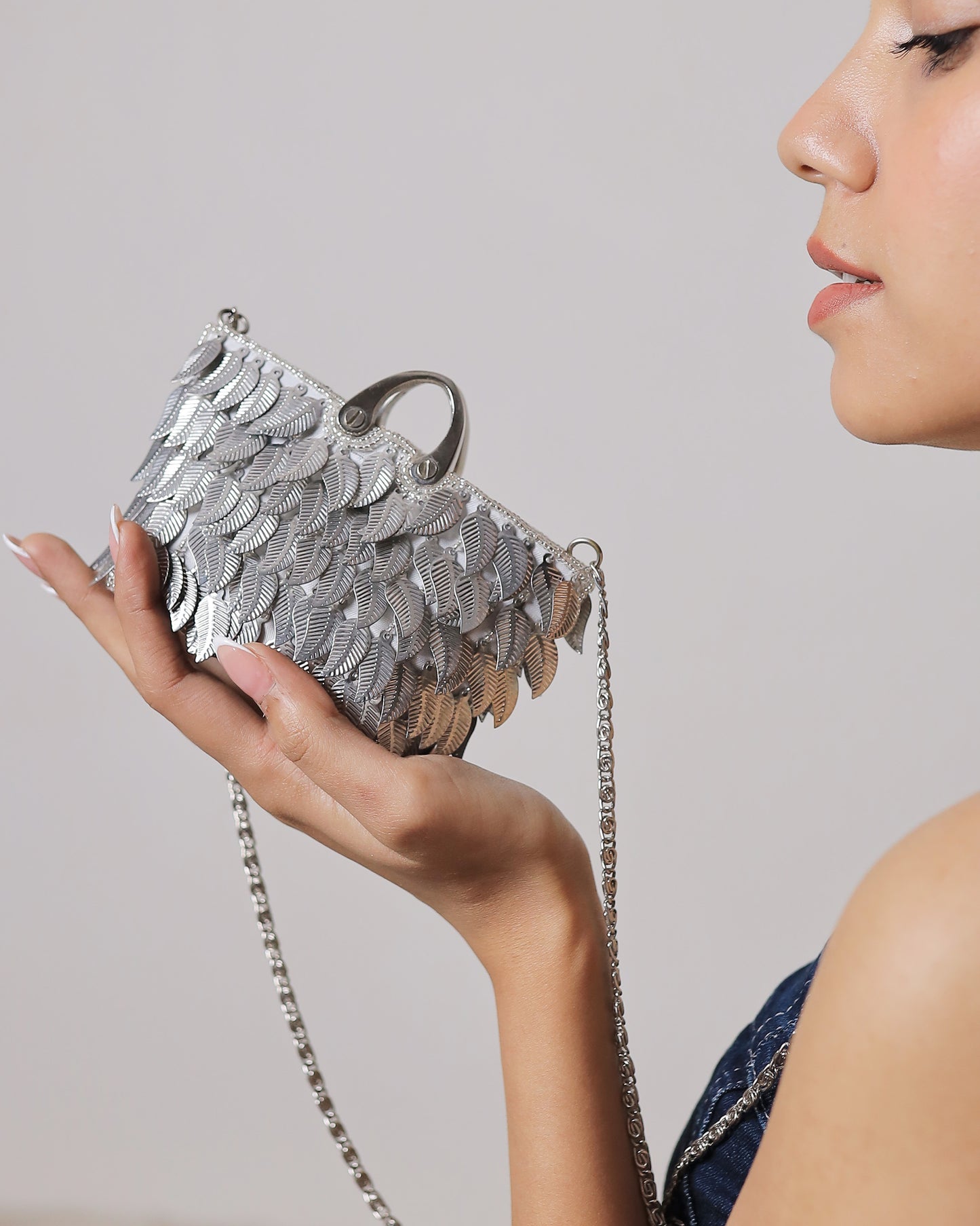 Silversheen Leaf Pouch