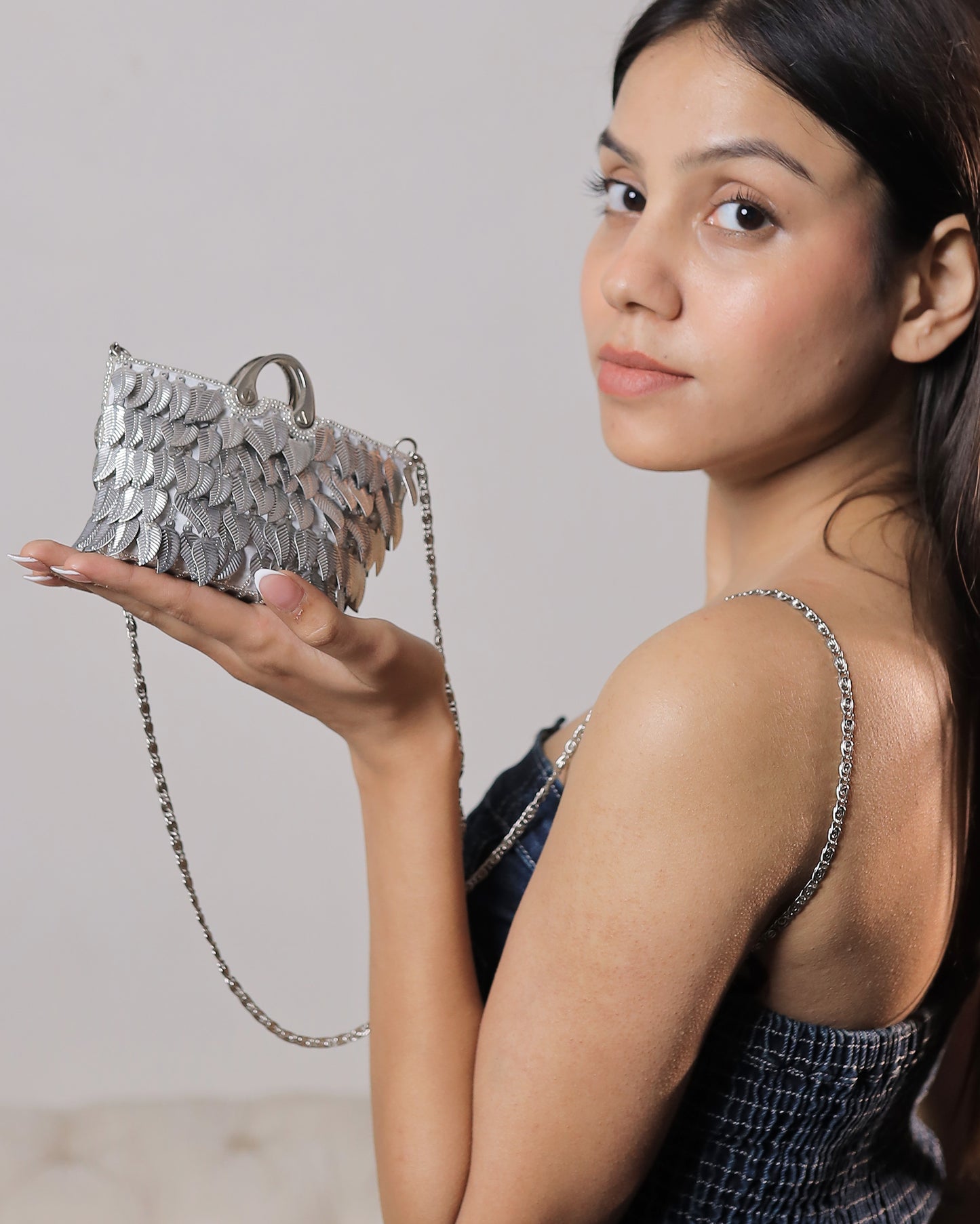 Silversheen Leaf Pouch