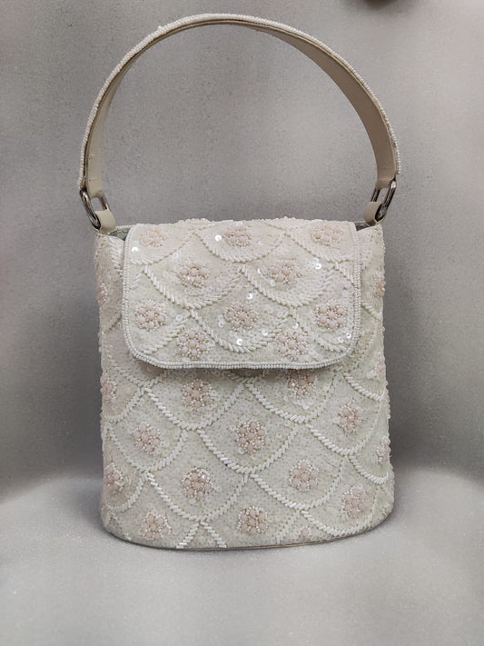 White Fish Scale with Flower Bucket Bag