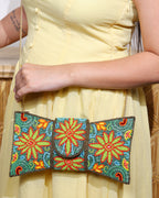 Tara Flora Clutch
